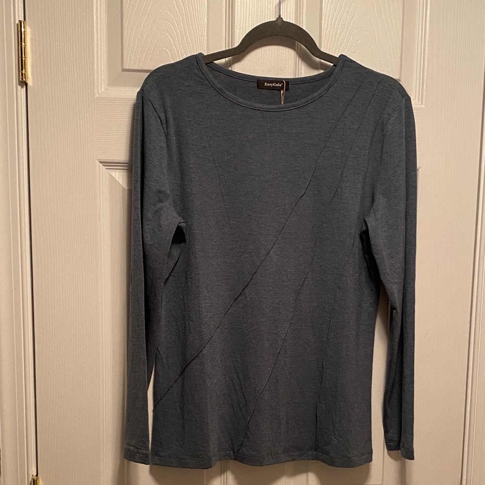Easy Gala Long Sleeve Top…size M